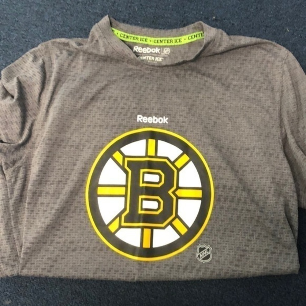 Men’s Reebok Bruins T-shirt size M